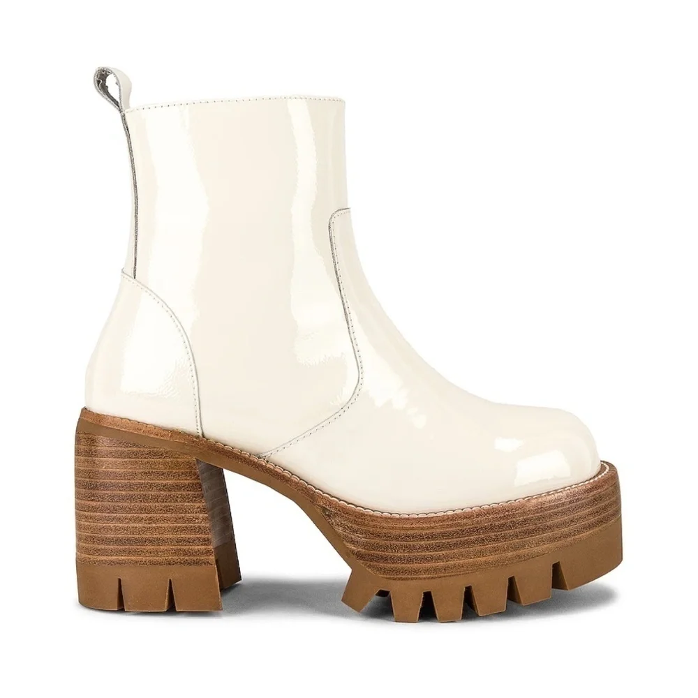 NIB Jeffrey Campbell Quavo Platform Lug Sole Boots in Ice Crinkle Patent…